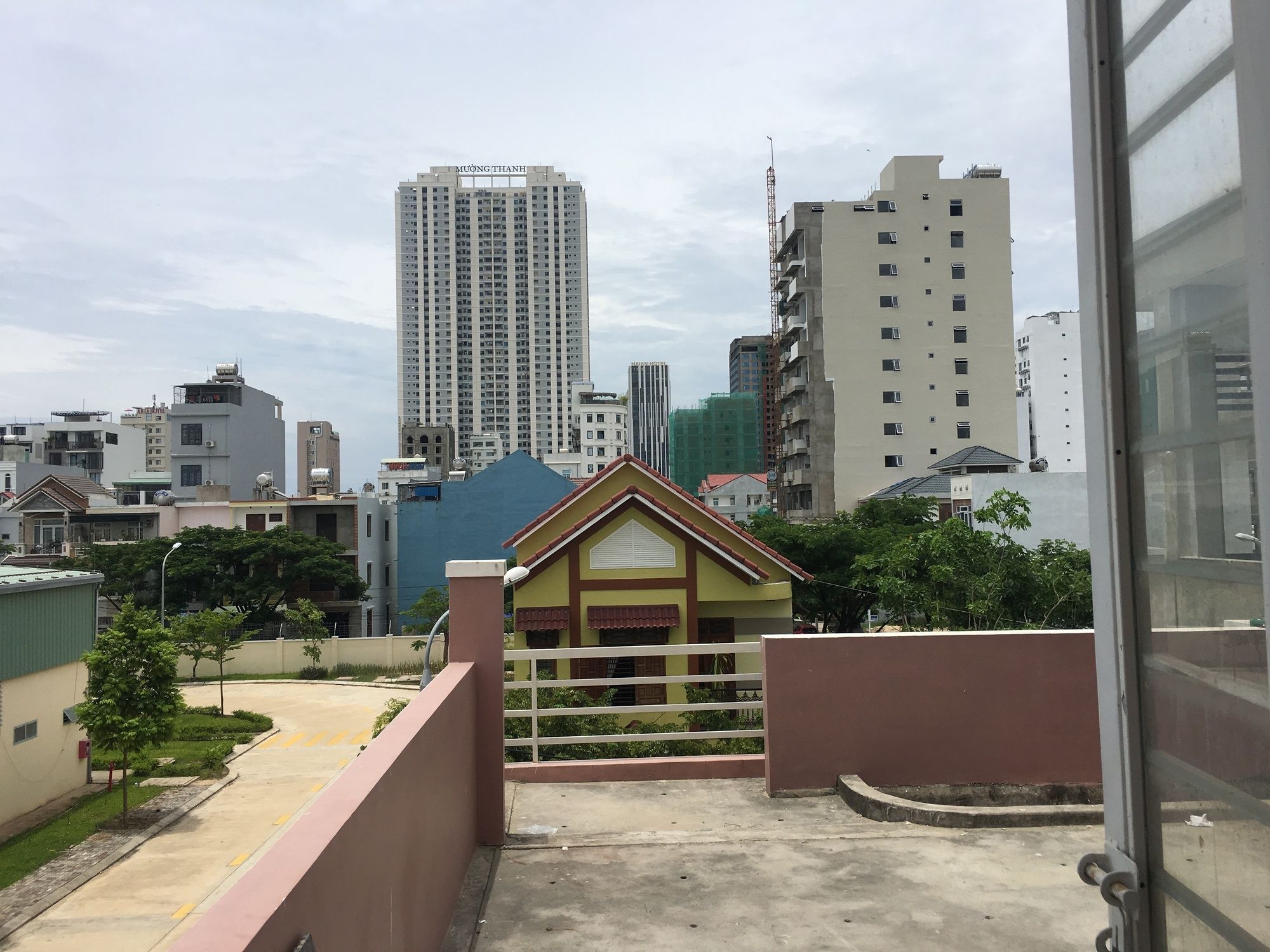 Bella Apartment My Khe Beach Дананг Экстерьер фото